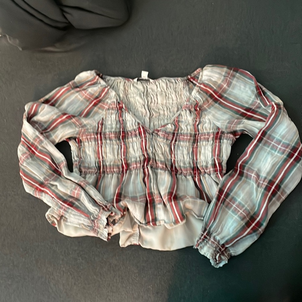 Long sleeve crop top